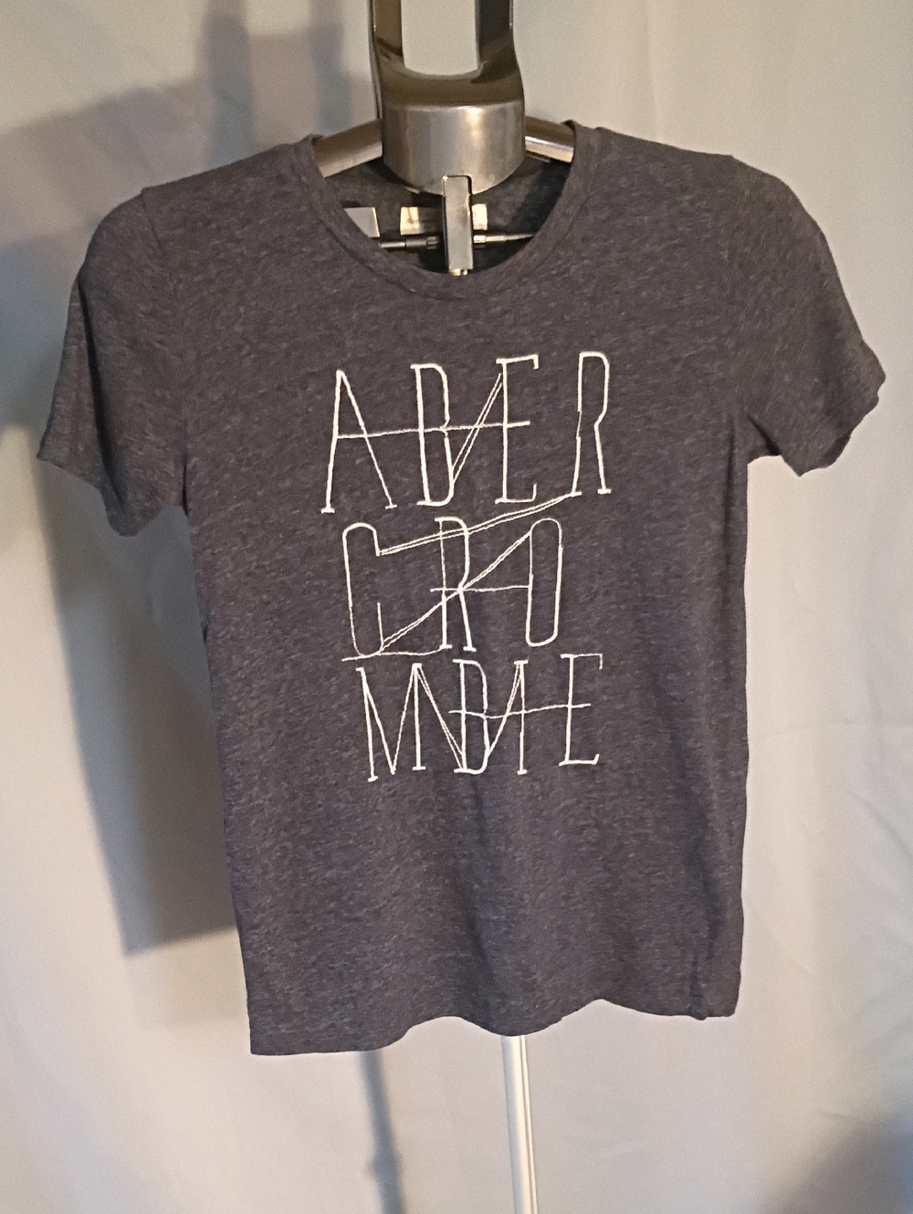Abercrombie & Fitch Heathered Blue Short Sleeve Tee